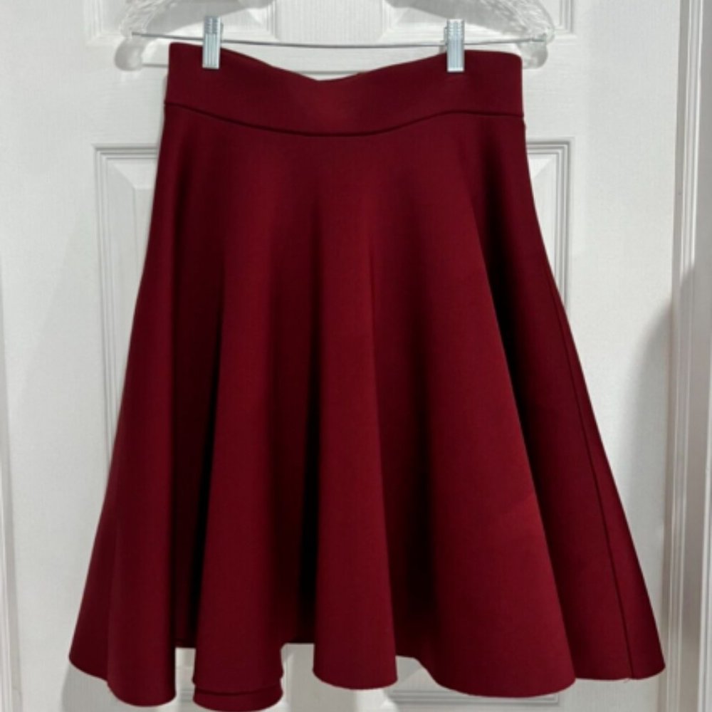 NEW UK2LA Skirt Size Medium NWT